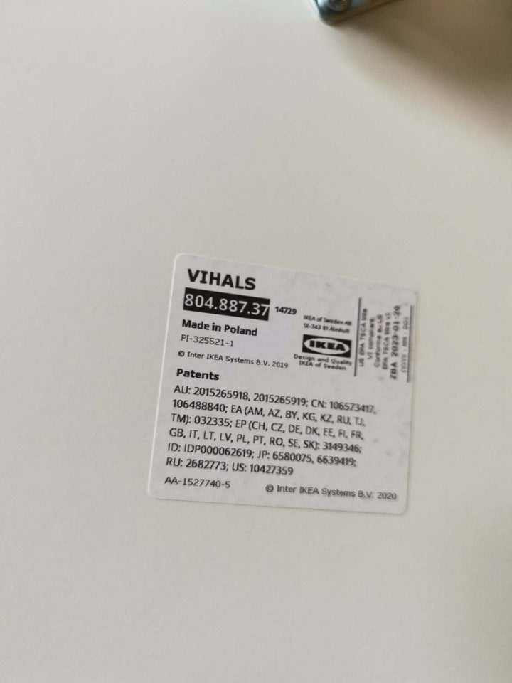 Natbord, Vihals, Ikea