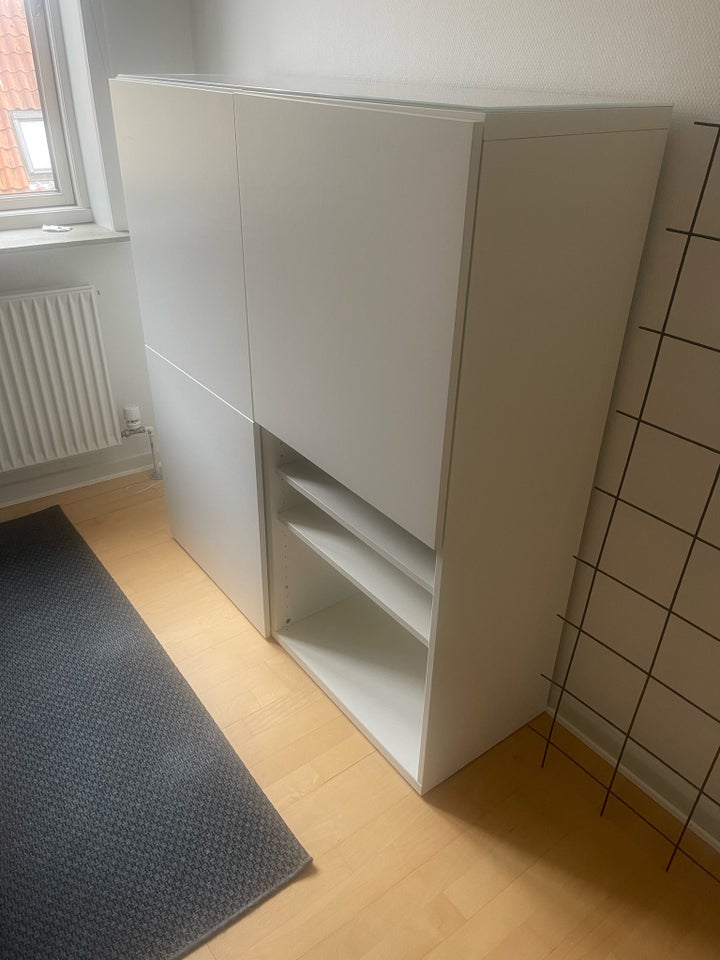 Reol Ikea bestå  b: 120 d: 45 h: 130