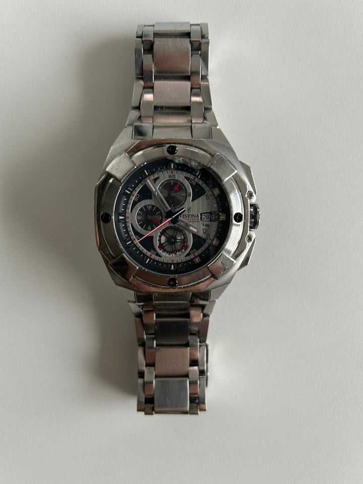 Herreur, Festina