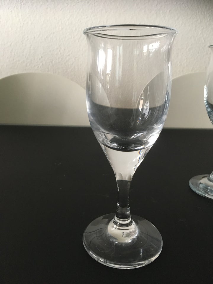 Glas Hvid- rødvinsglas - 18 stk