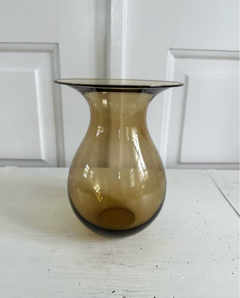 Vase, Skøn Holmegaard glasvase,