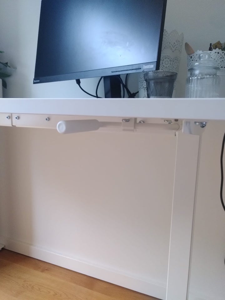 Skrivebord Ikea b: 120 d: 70