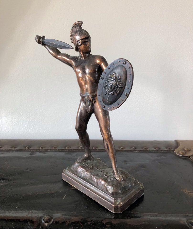 Bronze figur