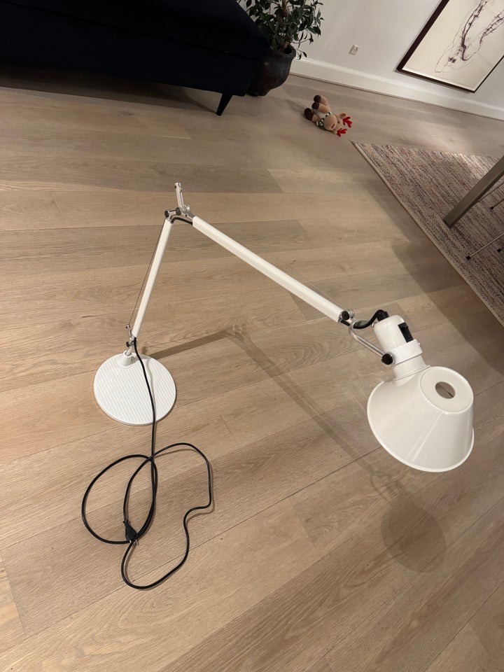 Skrivebordslampe, Artemide