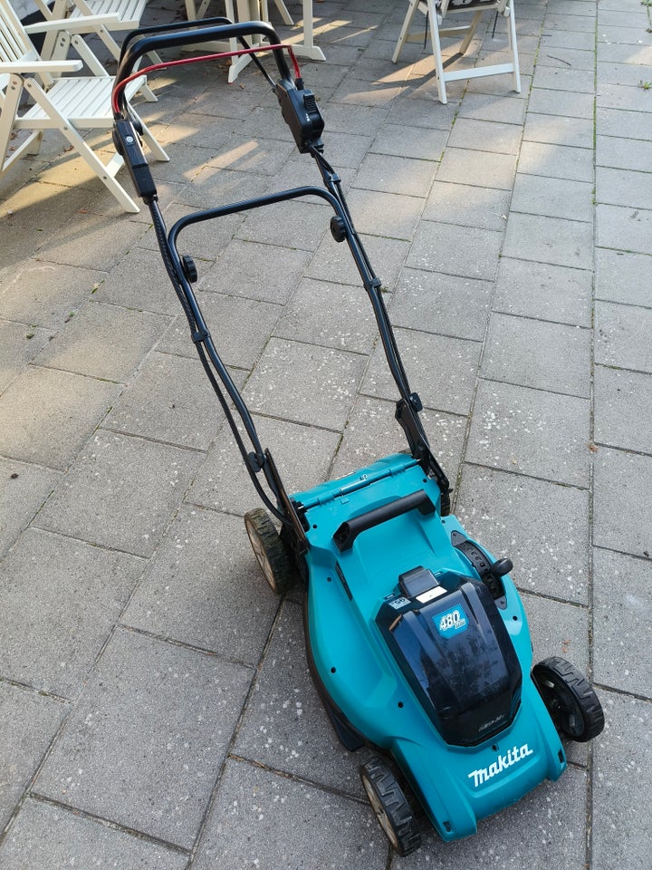 Bioklipper, Makita DLM481