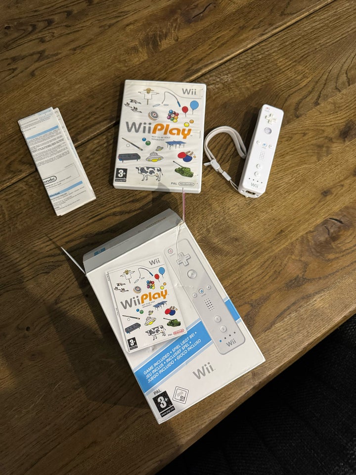 Wii Play  Controller, Nintendo