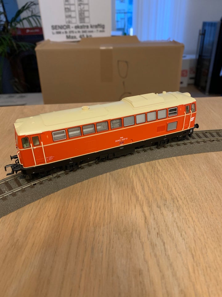 Modeltog, Roco ÖBB Rh 2043, skala