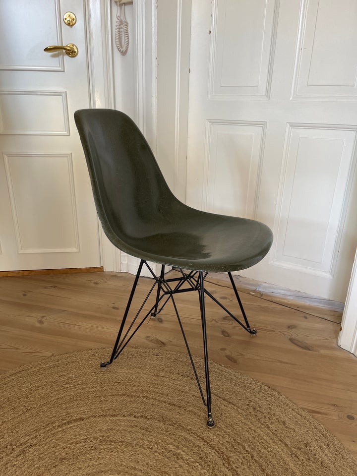 Eames Spisestuestol