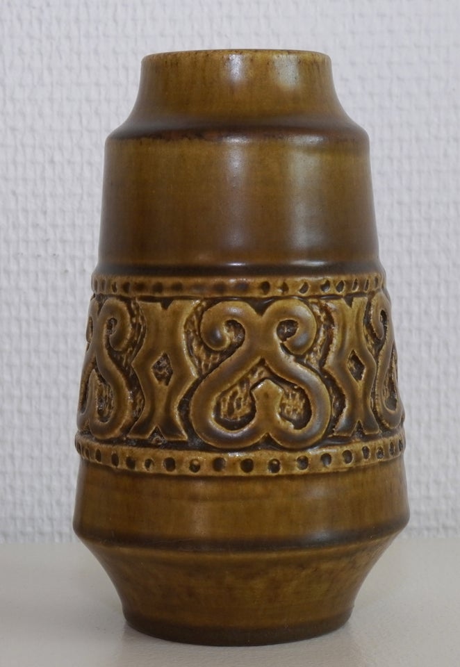 Olivengrøn vintage keramik vase