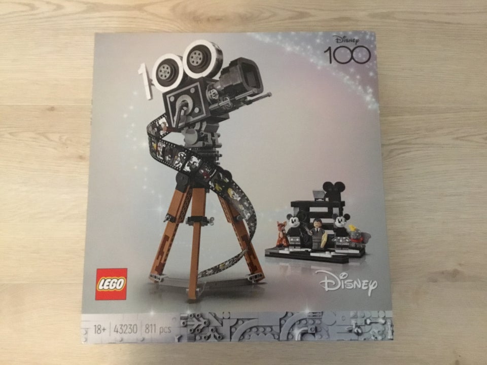 Lego Exclusives, 43230