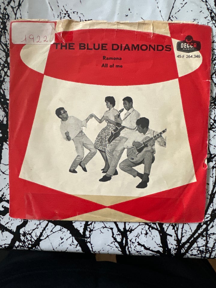 Single, The blue diamonds