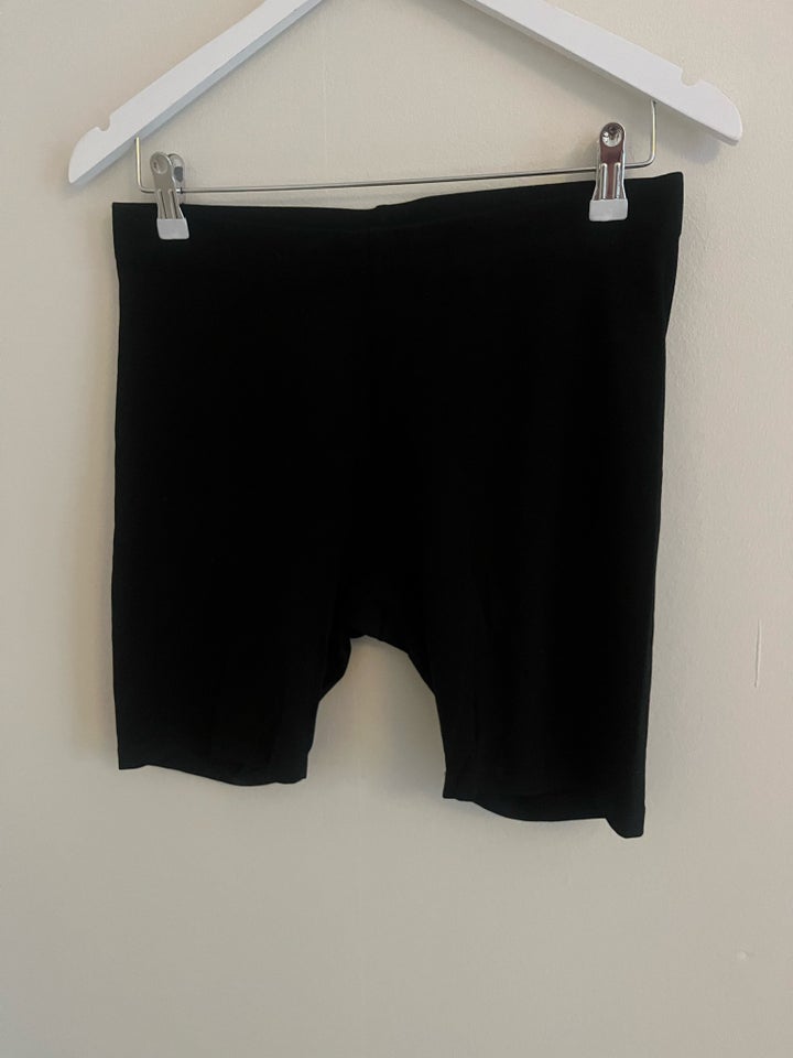 Shorts, Gina Tricot, str. 38