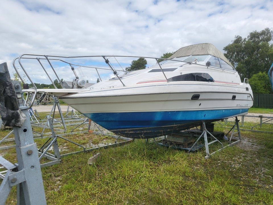 Bayliner Motorbåd årg 1990