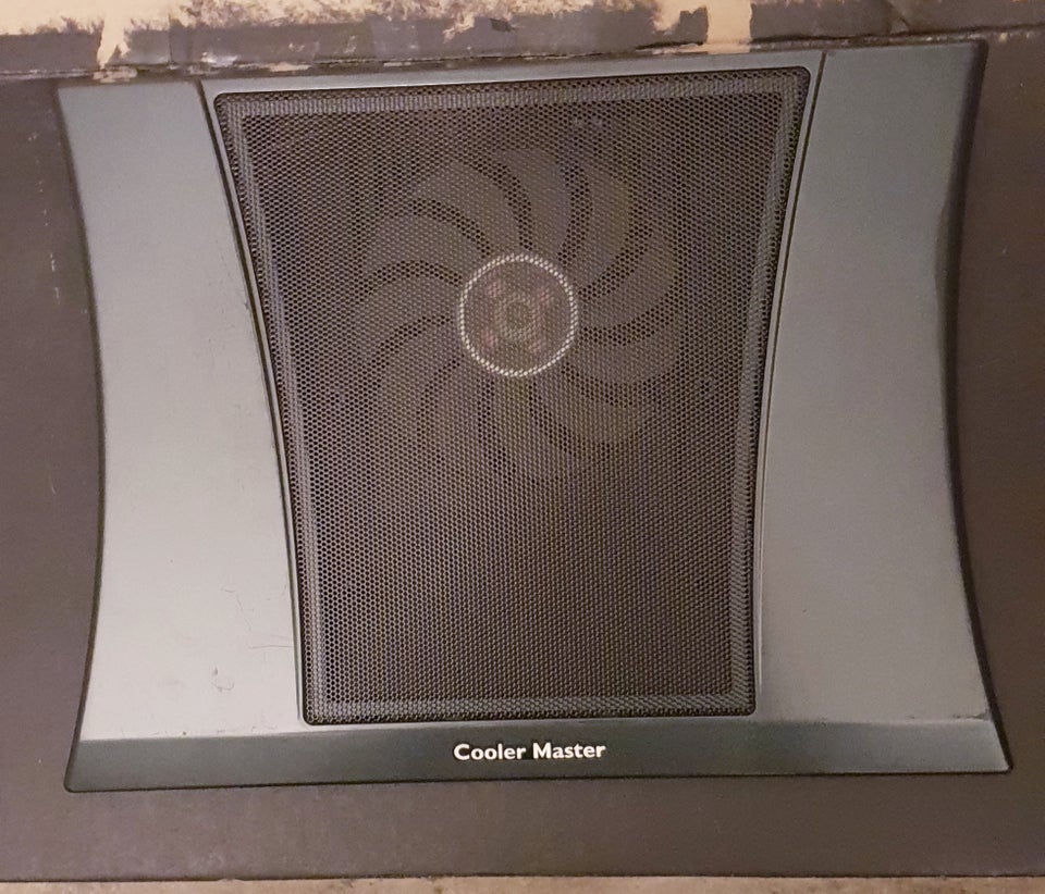 Cooling pads, Cooler Master Laptop