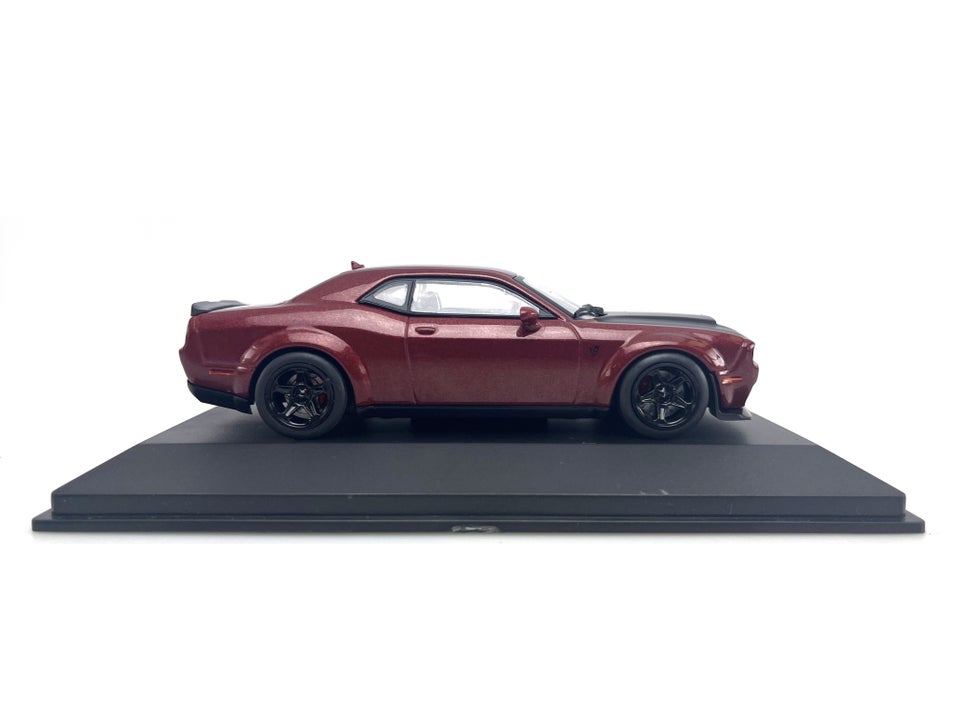 Modelbil, Dodge Challenger SRT