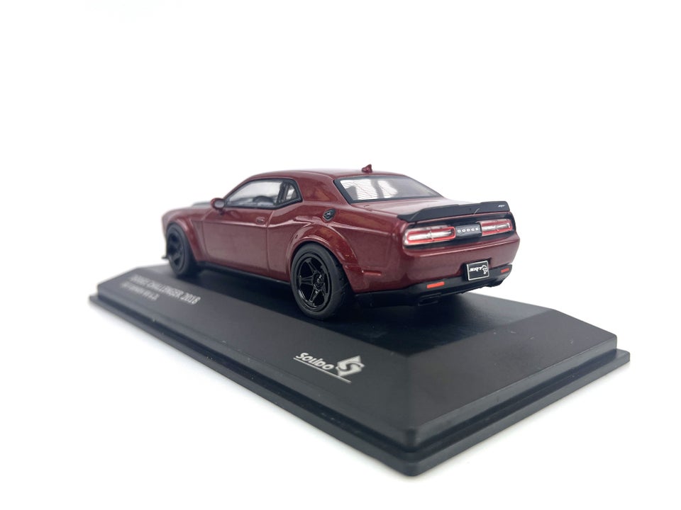 Modelbil, Dodge Challenger SRT