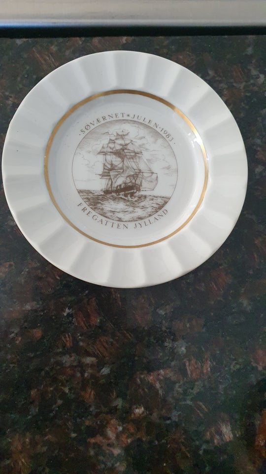 Porcelæn, Jule platte Søværnet,