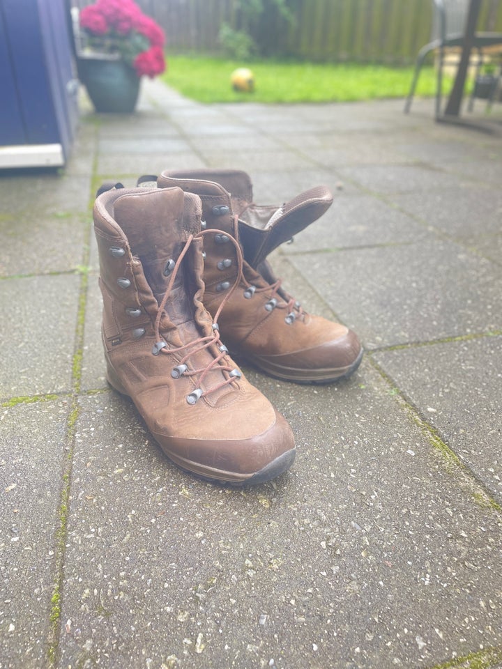 Vandrestøvler, Haix Combat boot