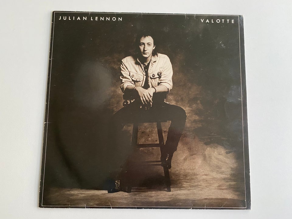 LP, Julian Lennon, Valotte