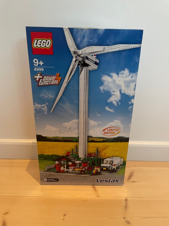 Lego Exclusives 4999