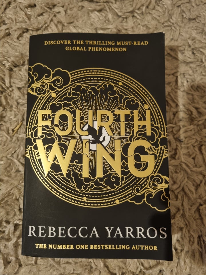 Fourth wing, Rebecca yarros,