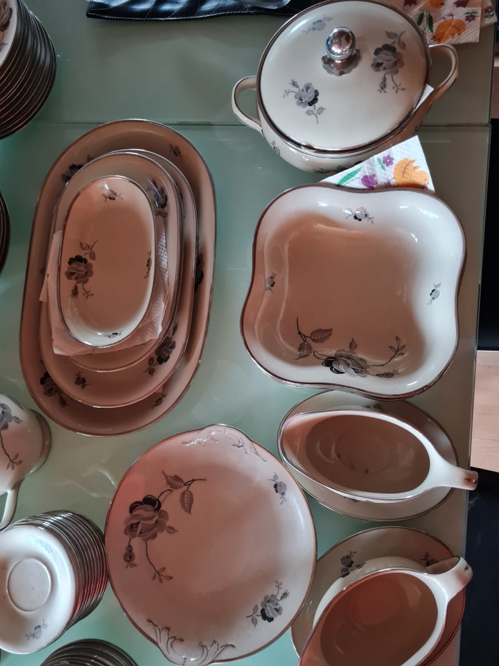 Porcelæn Kaffe og middagsstel