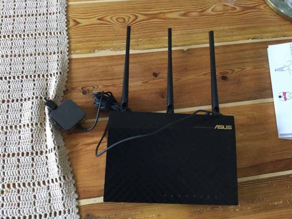 Router, wireless, Asus RC AT 66