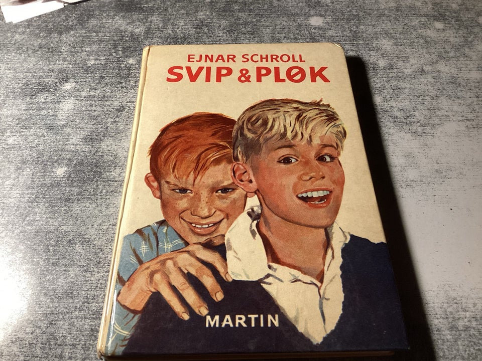 Svip og Pløk , Ejnar Scholl kk22