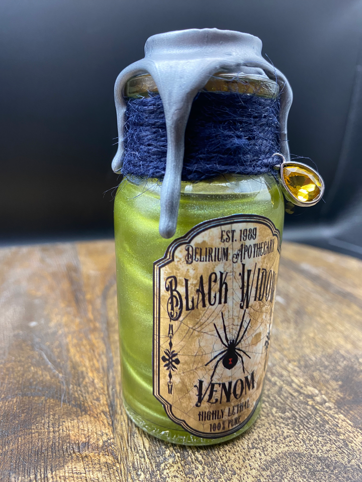 Glas Black Widow Venom