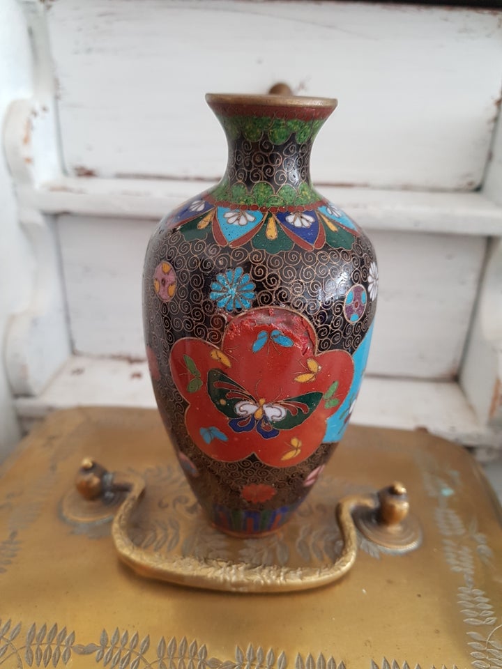 Cloissonne vase Japan 1900