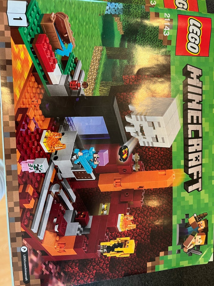 Lego Minecraft, 21150 og 21143