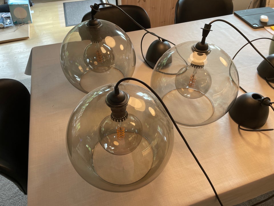 Anden loftslampe IKEA -