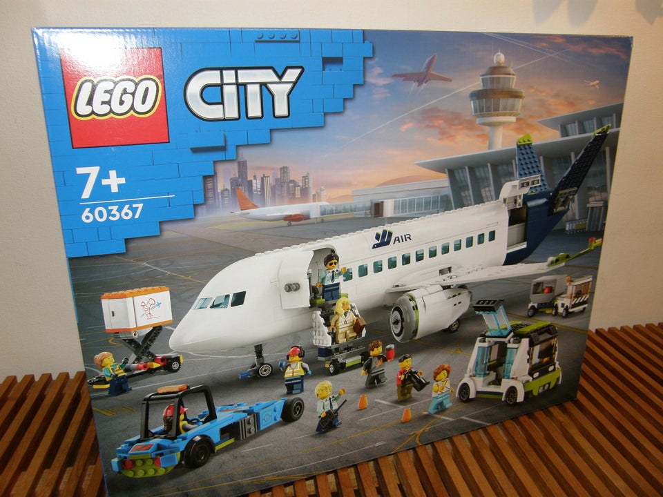 Lego City, 60367 Passagerfly