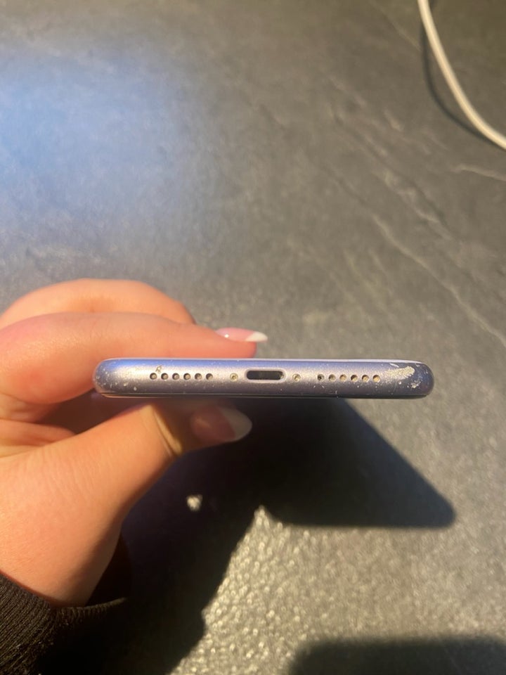 iPhone 11, 64 GB, God