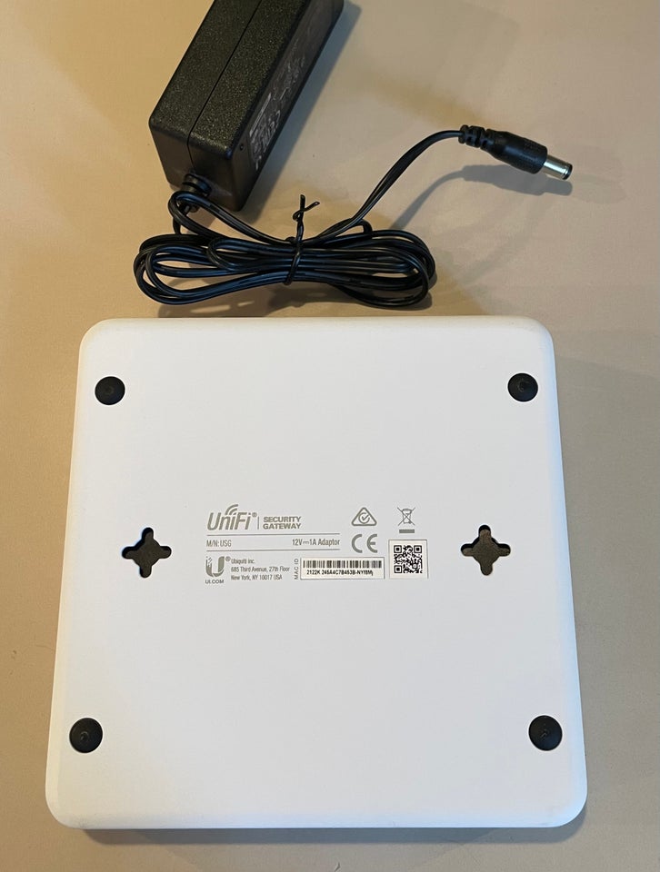 Router, Ubiquiti UniFi USG