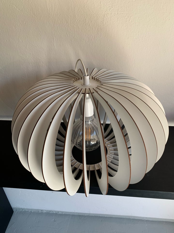 Anden loftslampe