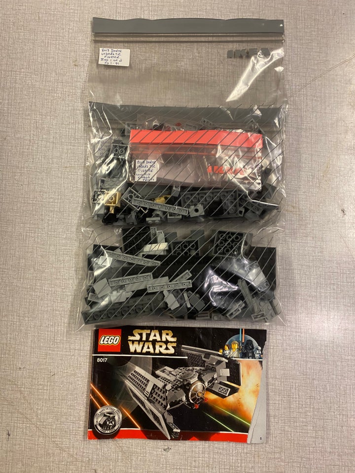 Lego Star Wars 8017 Darth Vader’s