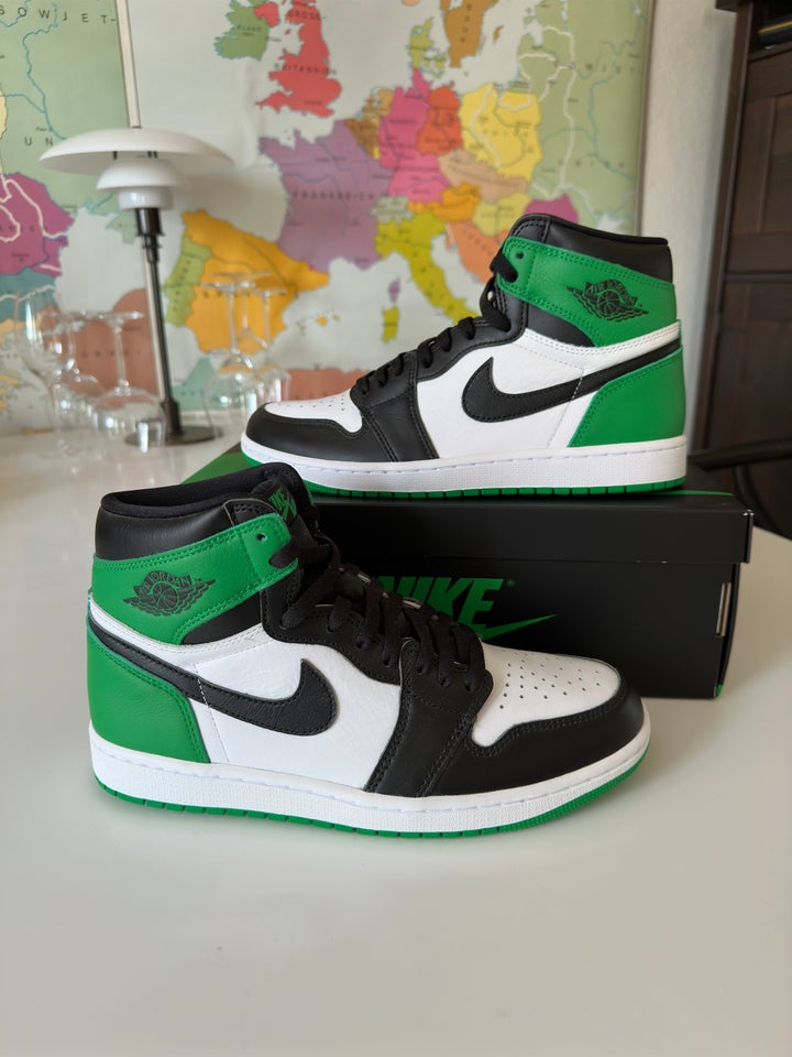 Sneakers, Nike Jordan, str. 43