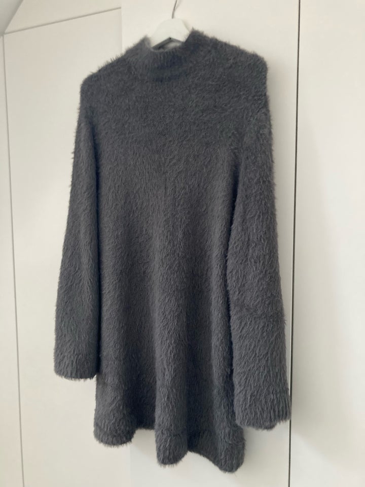 Sweater, Dividend , str. 38