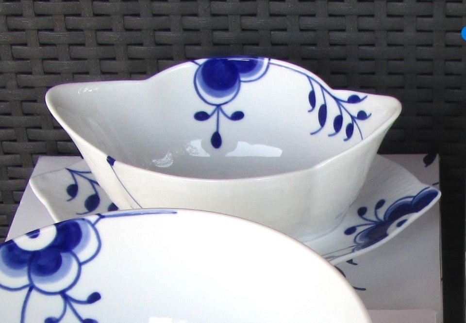 Porcelæn, sauce skål / sauce boat,