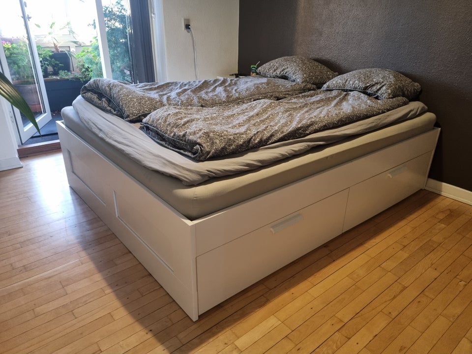 Sengeramme Ikea b: 160 l: 200