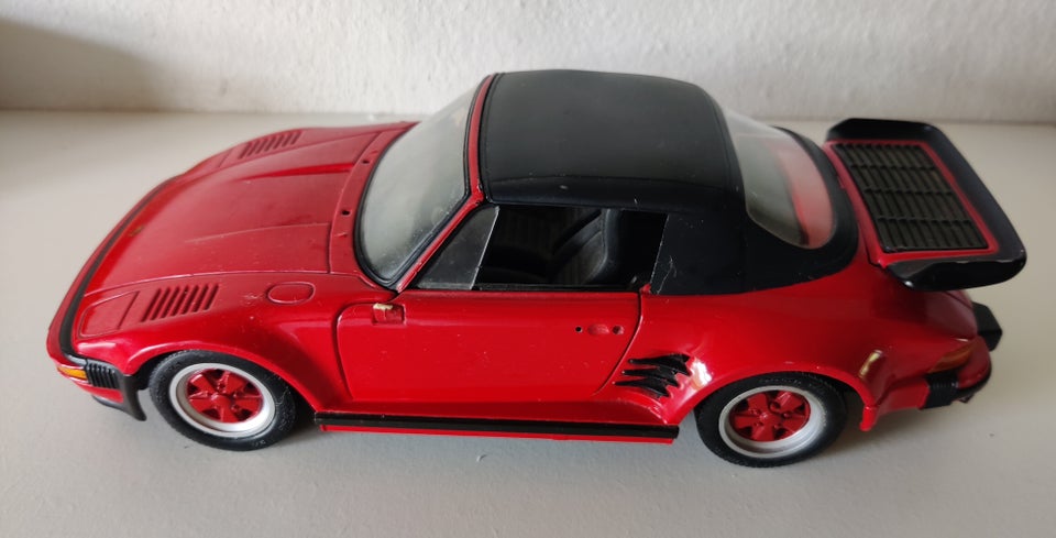 Modelbil, Porsche 930 Turbo