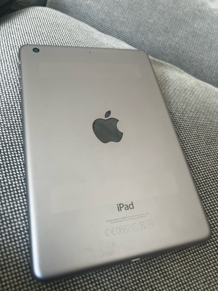 iPad mini 3 16 GB sort