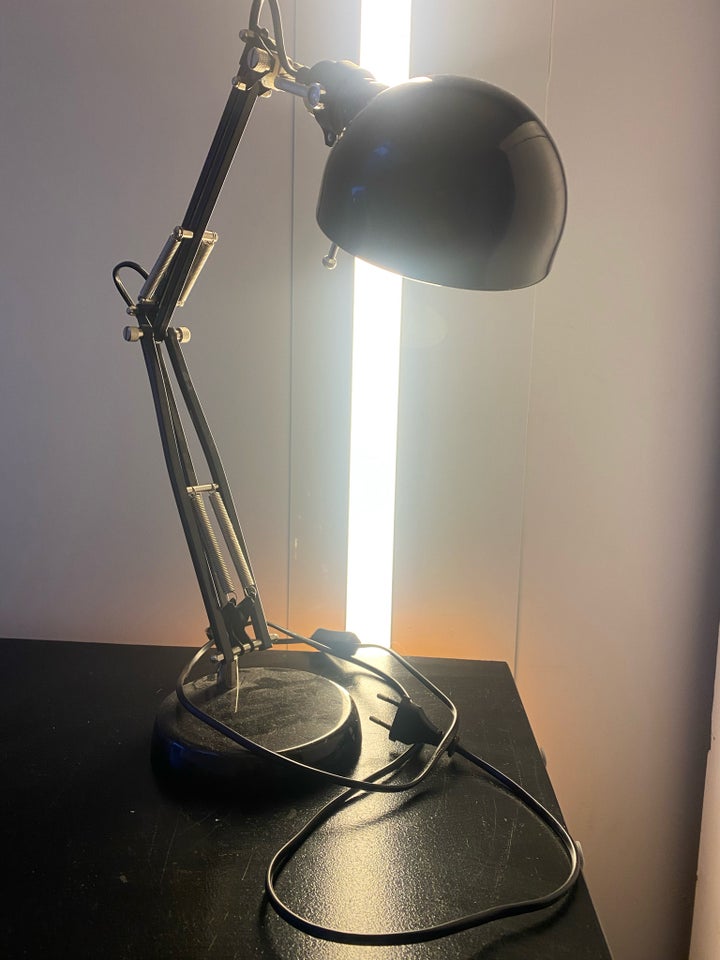 Skrivebordslampe