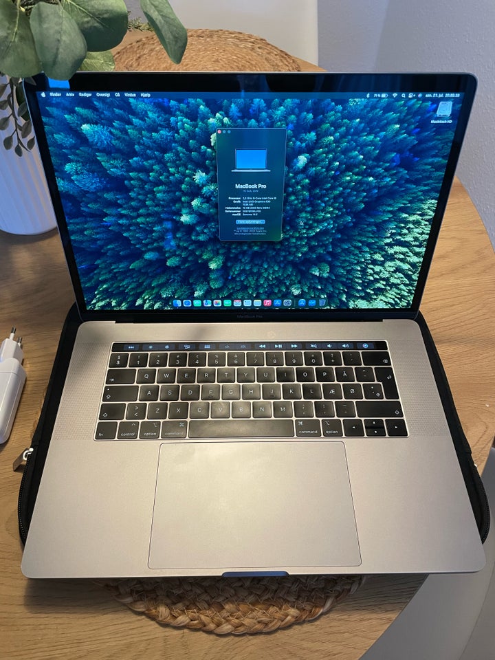 MacBook Pro 15” nyt batteri i9  5