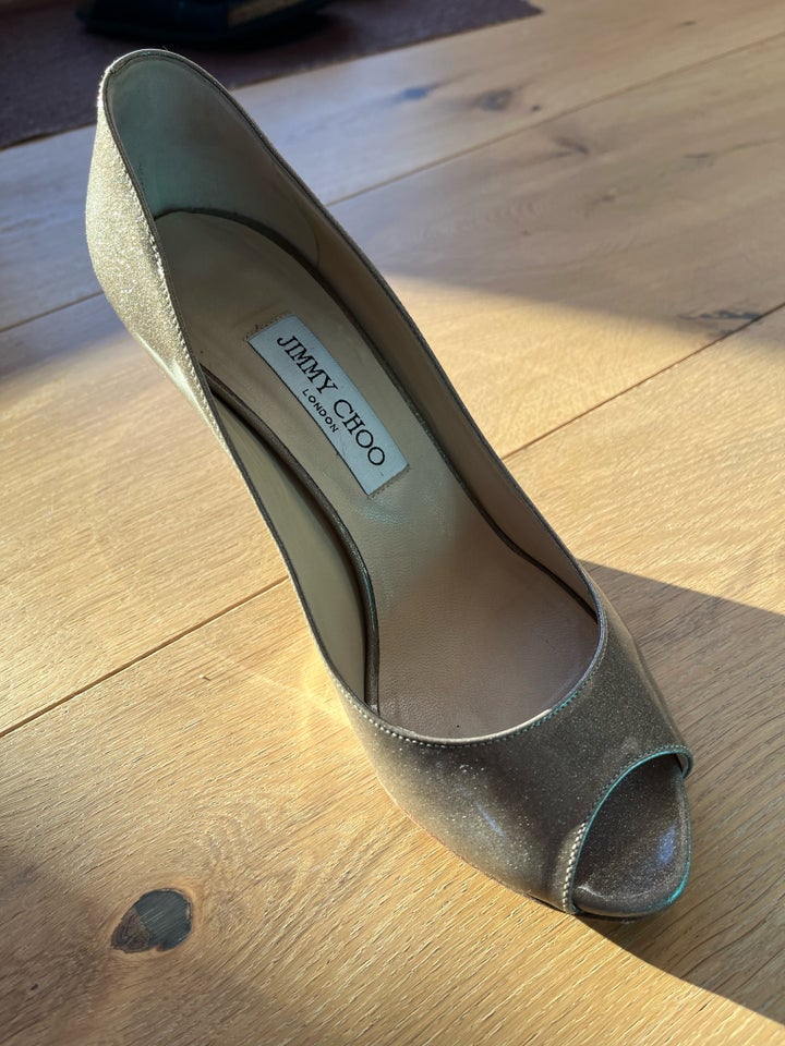 Stiletter, str. 38, Jimmy Choo