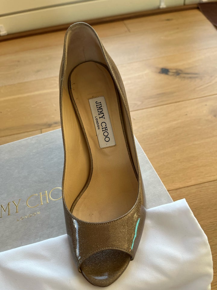 Stiletter, str. 38, Jimmy Choo