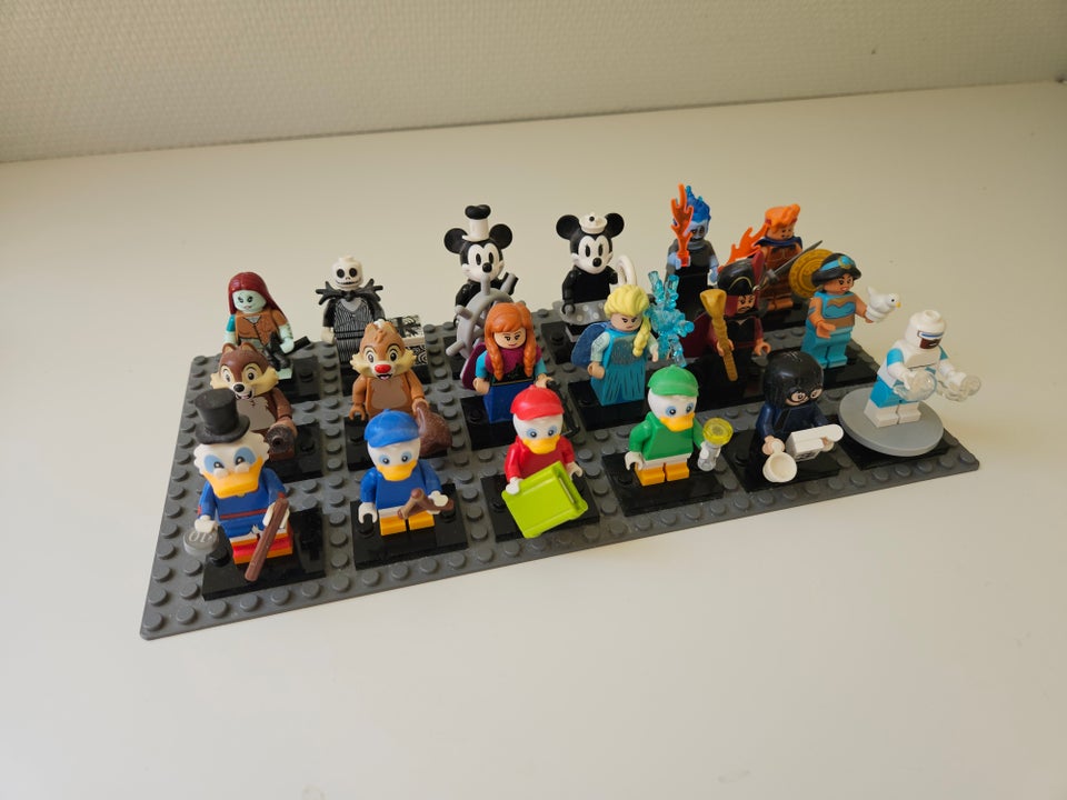 Lego Minifigures 71024