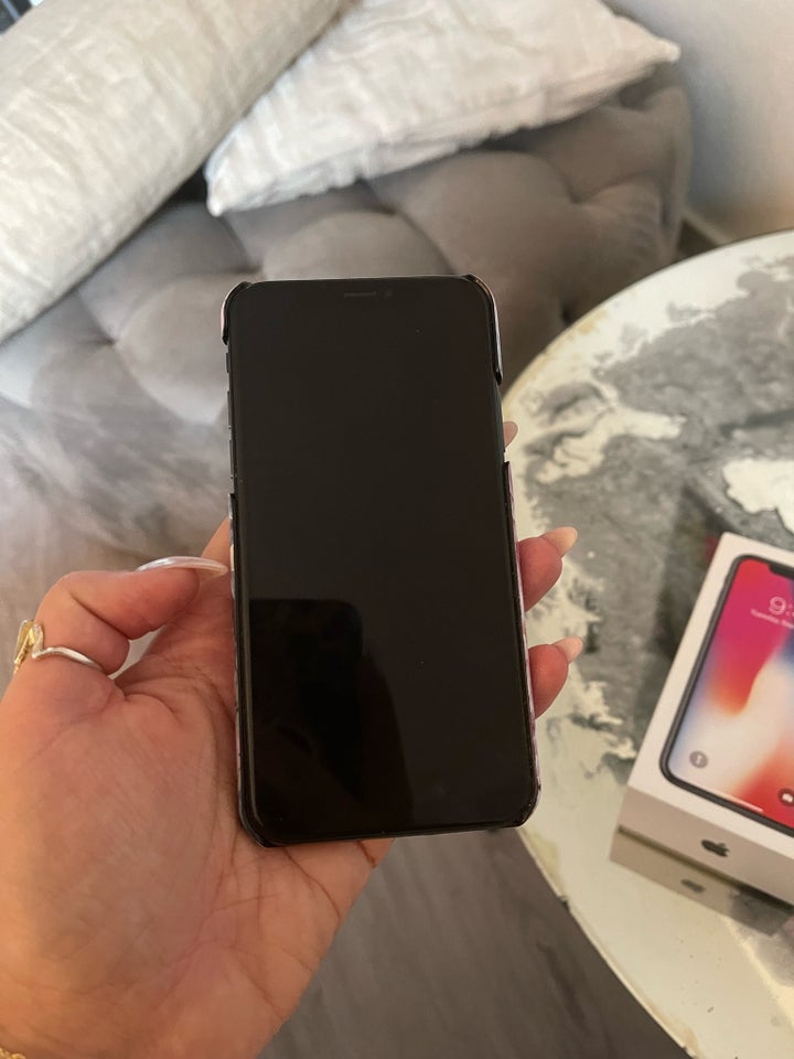 iPhone X, 64 GB, sort