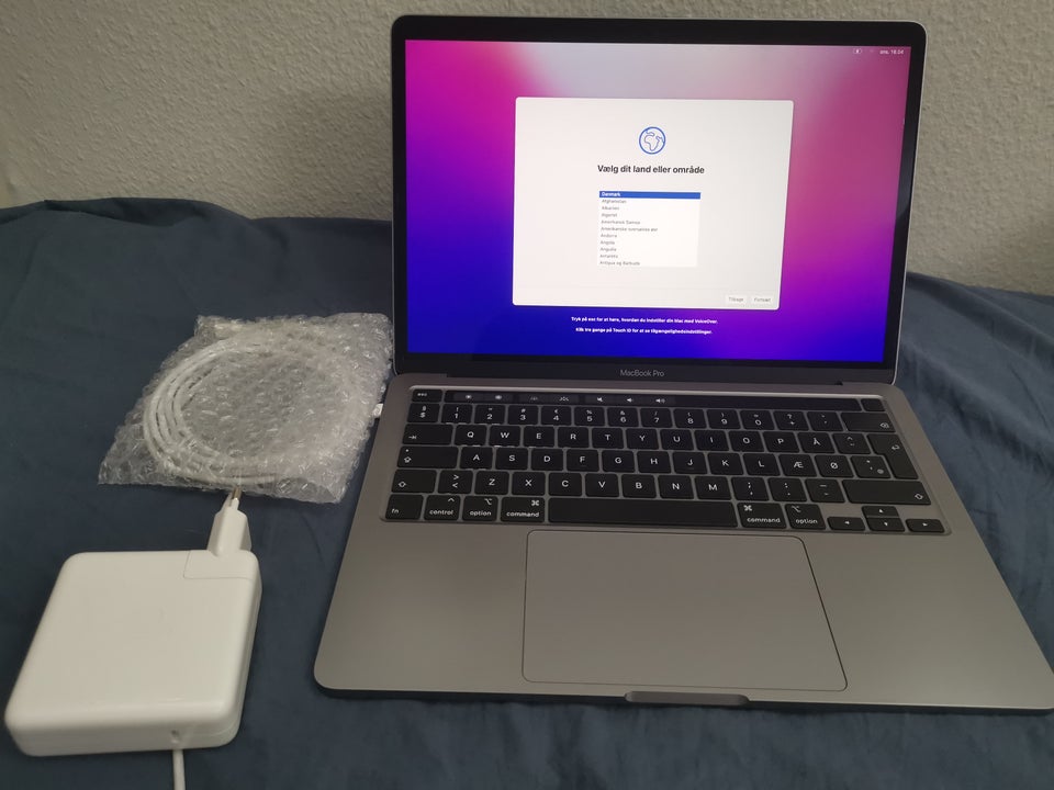 MacBook Pro, a2289, 8 GB ram